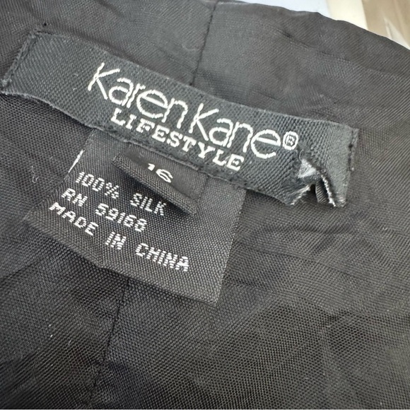 Karen Kane tank top blouse silk embroidery flowers Floral Embroidered Black Top - Picture 6 of 8